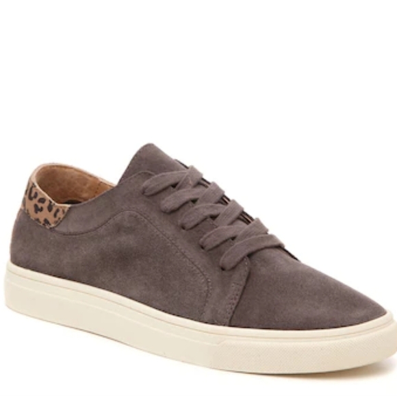 Lucky brand - Picture 1 of 14